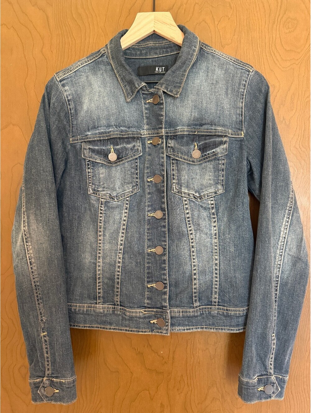KUT from the Kloth Denim Trucker Jacket M Medium Wash Stretch 90s Minimalist